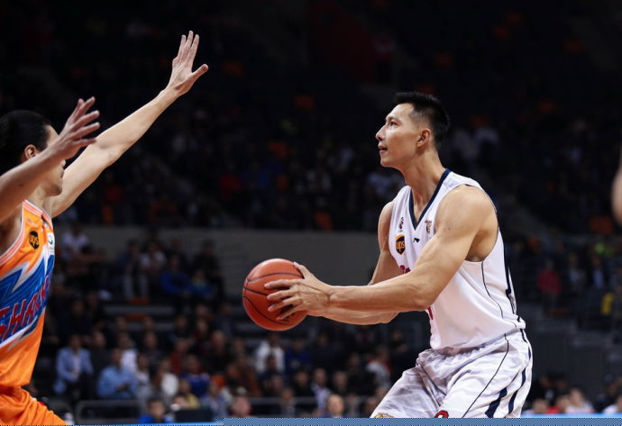 苏亚雷斯：作为主教练我要承担责任，球队有明显的变化和提高（苏亚雷斯：我会担起主教练的责任，球队已有明显进步与改变）