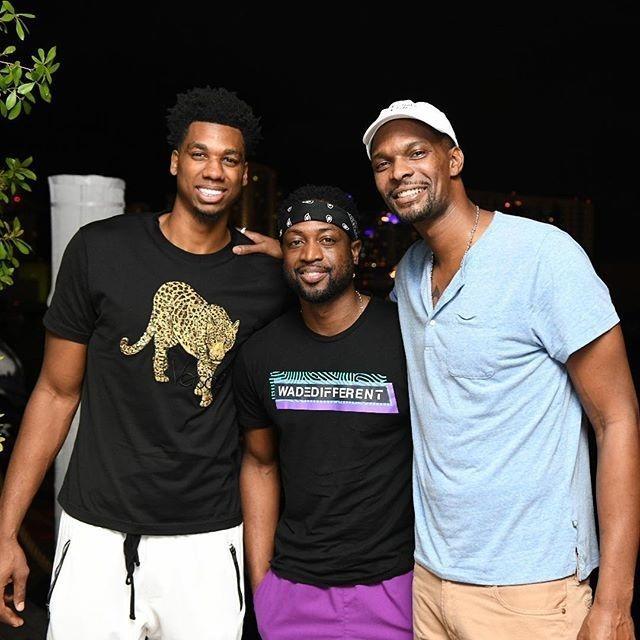 山东泰山面临大规模阵容调整，两位外援或被清洗，一名球员恐成沉重包袱（山东泰山酝酿大规模人员调整，两外援或离队，一将恐成球队重负）