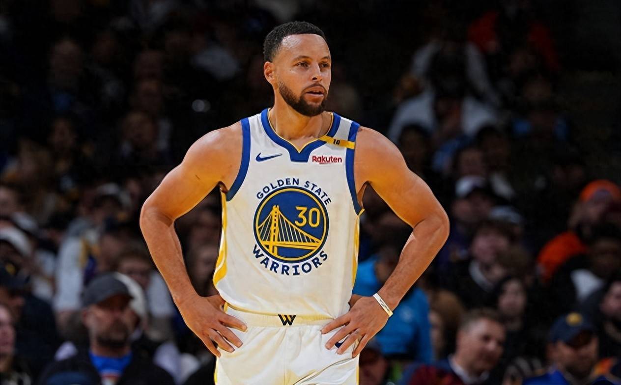 阿隆索：我现在不考虑帅位问题！萨拉赫：凯恩也曾10场进球荒！（阿隆索称暂不谈帅位，萨拉赫：凯恩也经历过10场进球荒）