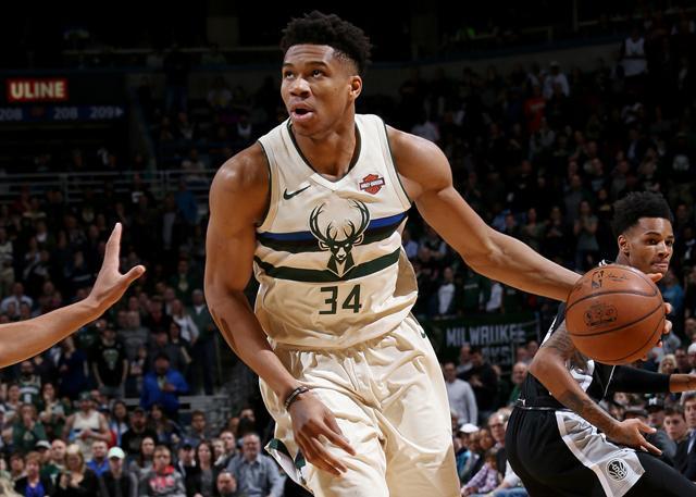 英超：利物浦主场4-0大胜埃弗顿（英超战报：利物浦主场4-0完胜埃弗顿）