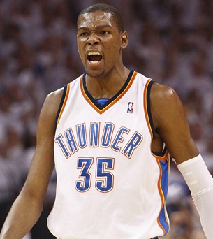 克罗斯谈皇马现状：不要总谈过去，我不需要别人说我想你（克罗斯评皇马近况：别老提过去，我不需要别人对我说想念）